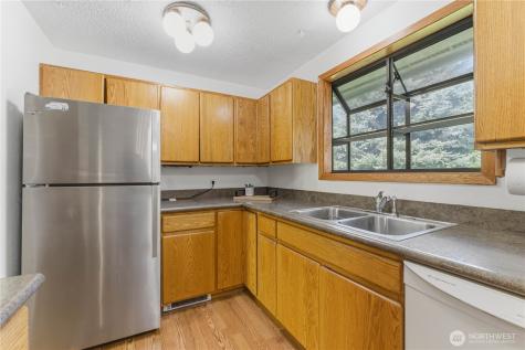 811 Ella Street NE East Wenatchee WA 98802