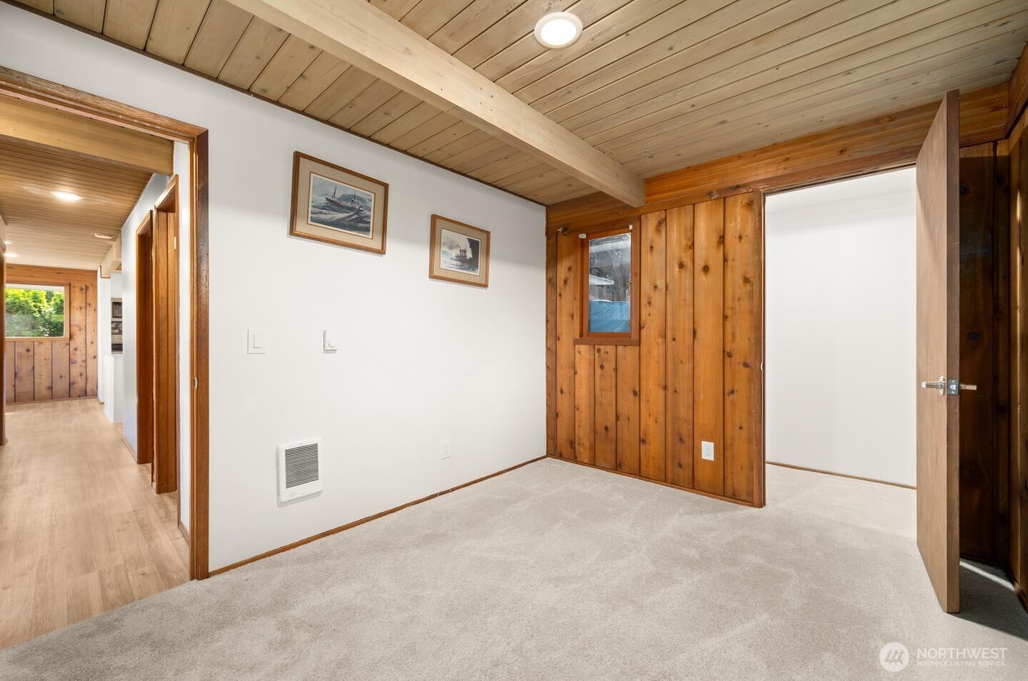 6883 Holeman Avenue Blaine WA 98230