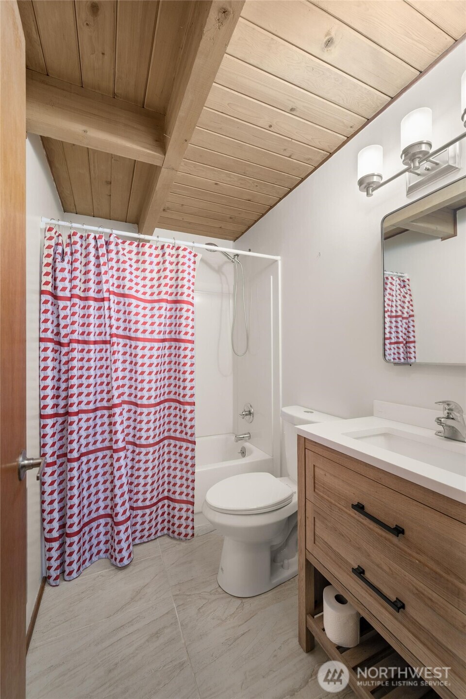 6883 Holeman Avenue Blaine WA 98230
