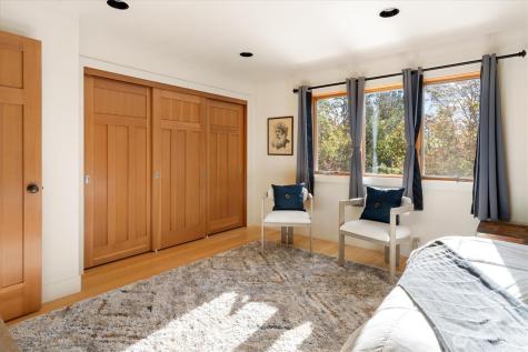 1209 N 44th Street Seattle WA 98103