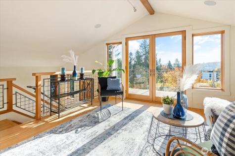 1209 N 44th Street Seattle WA 98103