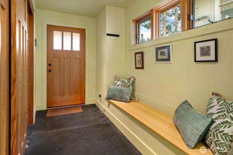 1209 N 44th Street Seattle WA 98103