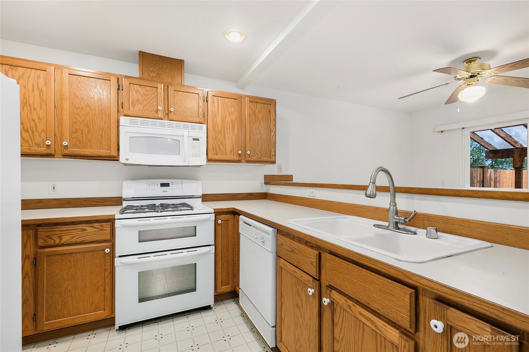 22703 SE 242nd Place Maple Valley WA 98038