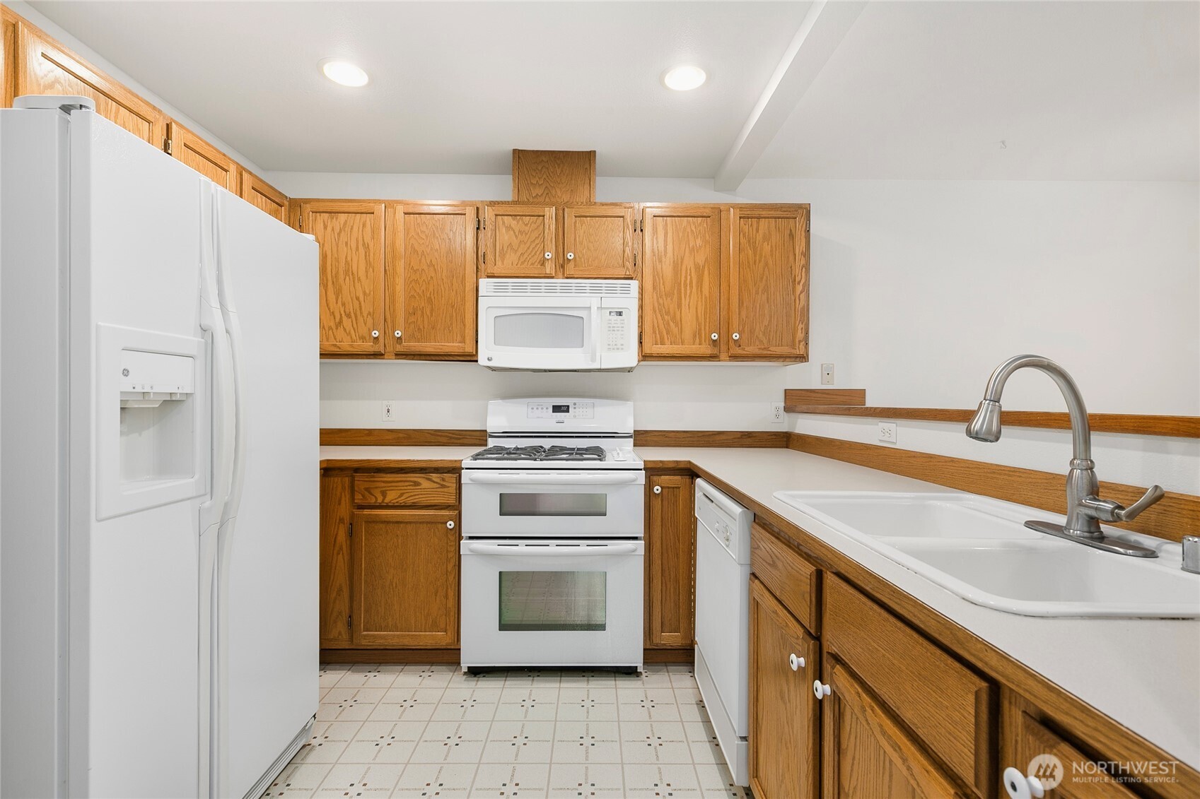 22703 SE 242nd Place Maple Valley WA 98038
