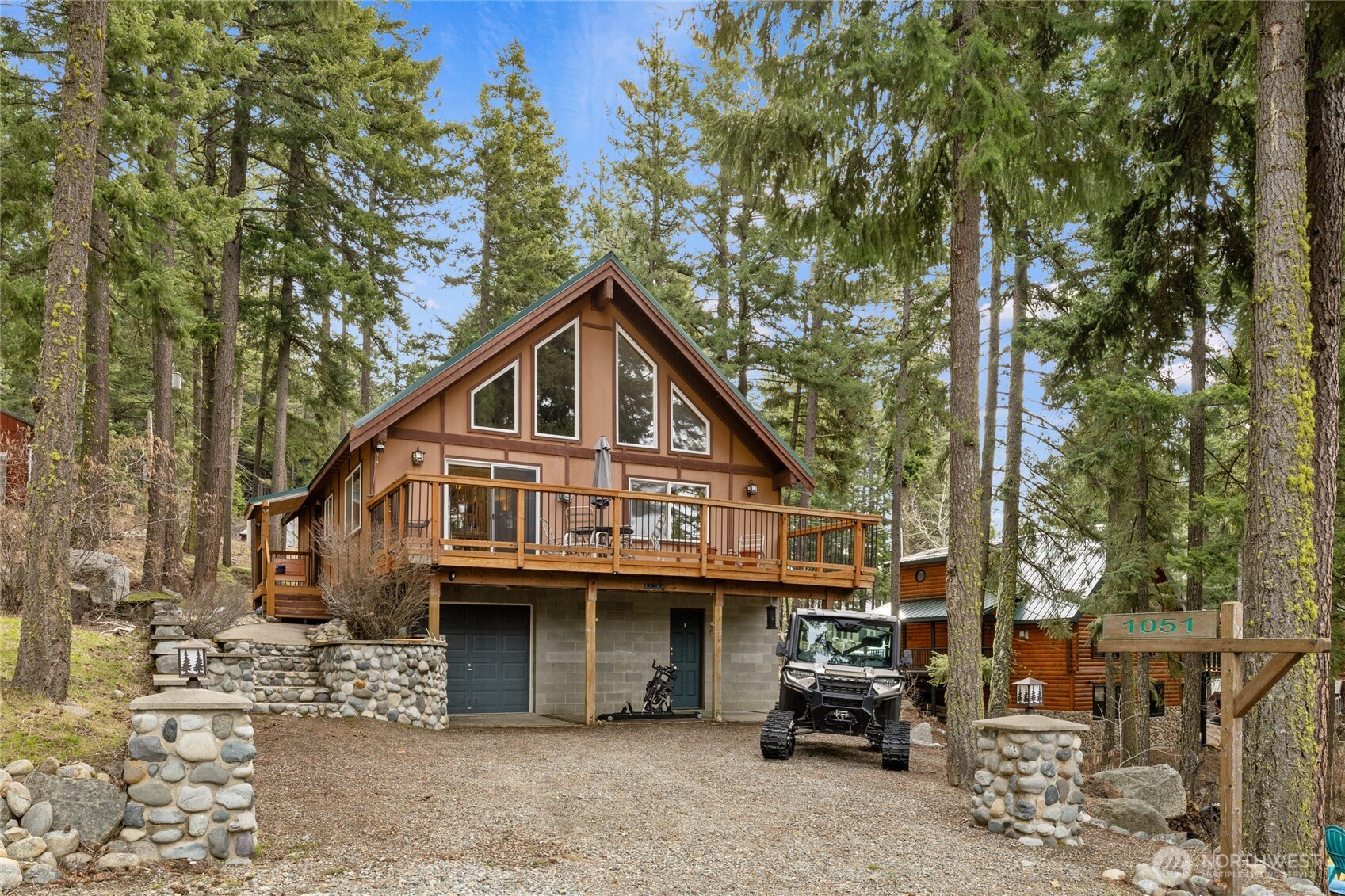 1051 Highland Loop Ronald WA 98940
