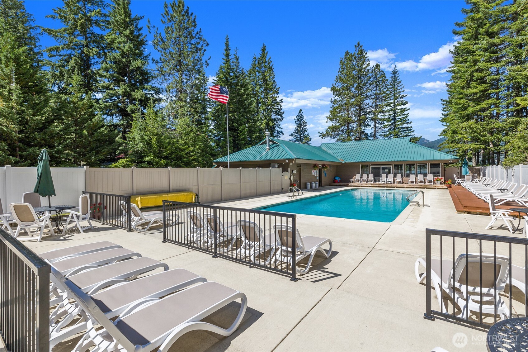 1051 Highland Loop Ronald WA 98940