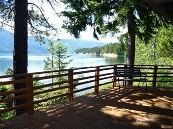 1051 Highland Loop Ronald WA 98940