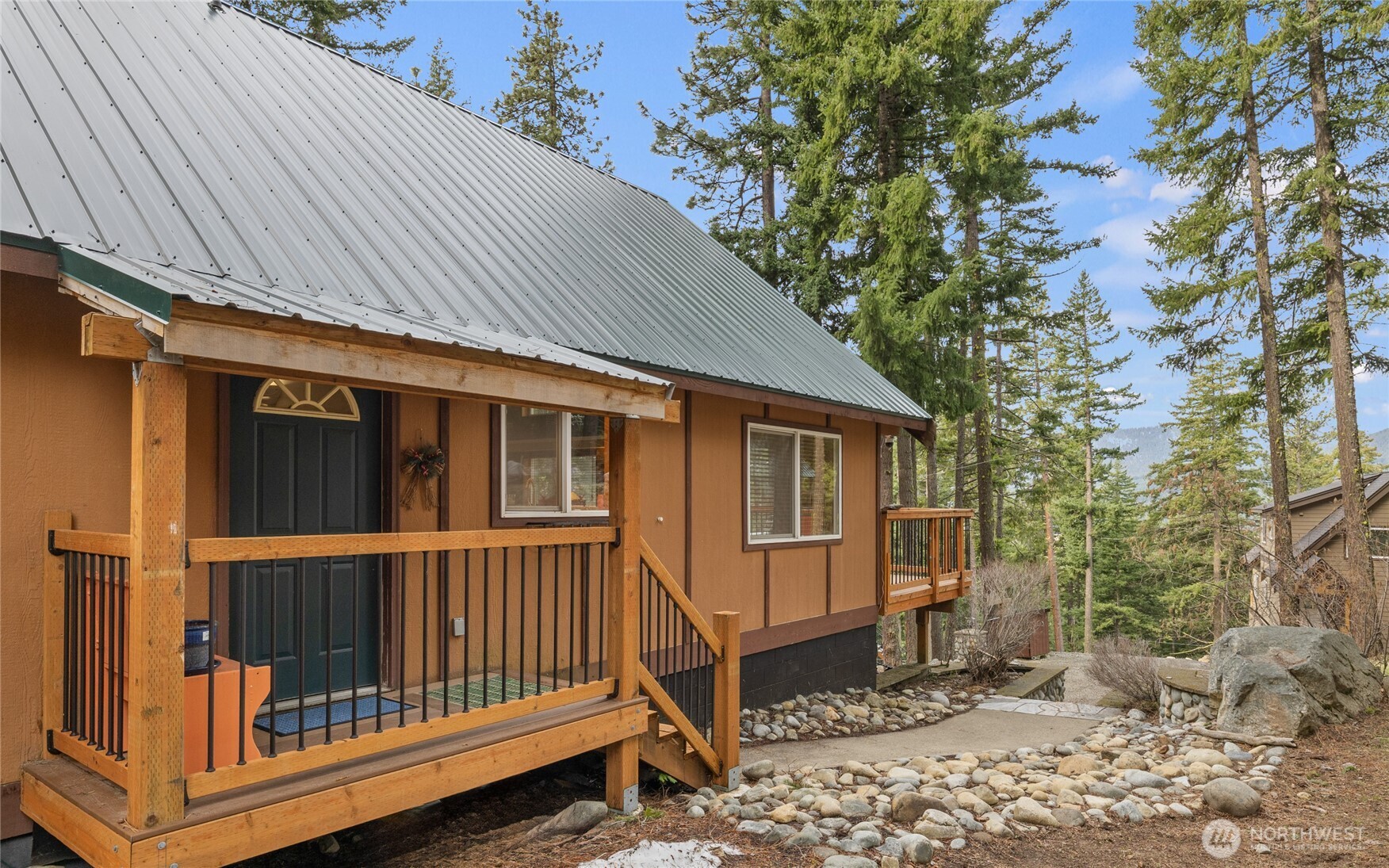 1051 Highland Loop Ronald WA 98940