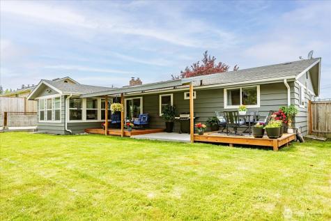 639 NE Otis Street Coupeville WA 98239