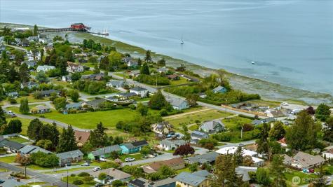 639 NE Otis Street Coupeville WA 98239