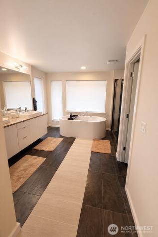 10835 16th Place SE Lake Stevens WA 98258