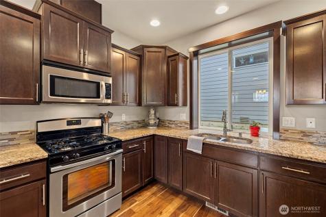 1205 N 16th Street Mount Vernon WA 98273