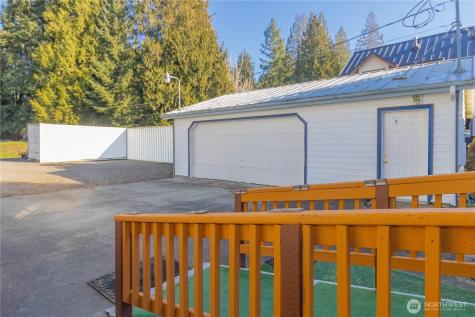 30961 E Lake Morton Drive SE Kent WA 98042