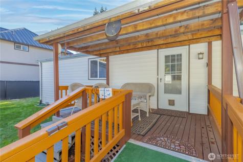 30961 E Lake Morton Drive SE Kent WA 98042