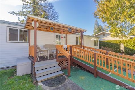 30961 E Lake Morton Drive SE Kent WA 98042