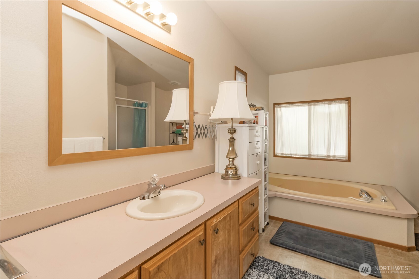30961 E Lake Morton Drive SE Kent WA 98042