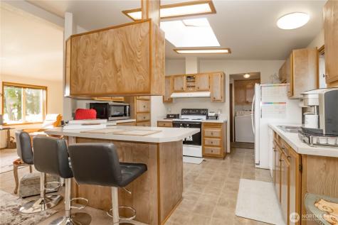 30961 E Lake Morton Drive SE Kent WA 98042