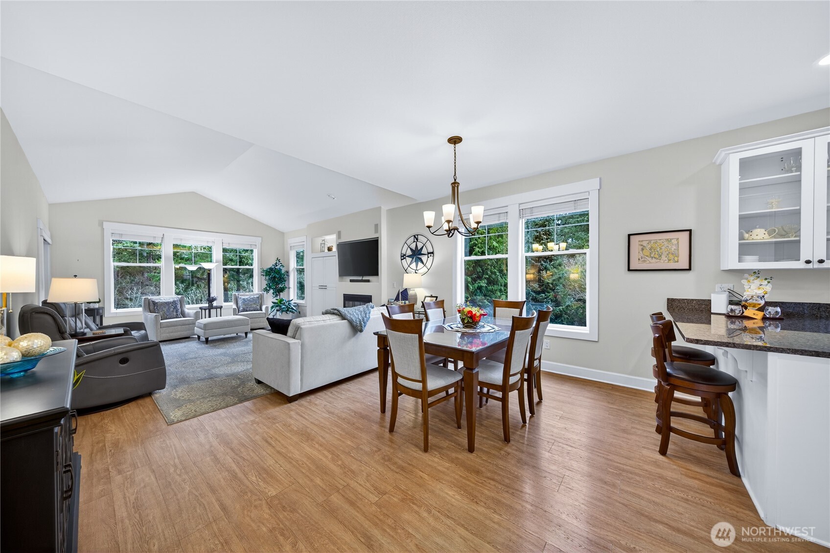2016 Cascade Court Anacortes WA 98221