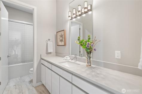 10315 NE 65th Way Kirkland WA 98033