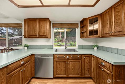 422 142nd Street Ct S Tacoma WA 98444