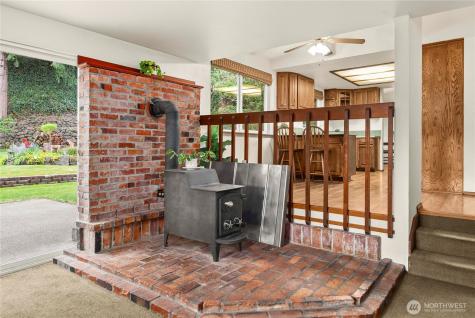 422 142nd Street Ct S Tacoma WA 98444