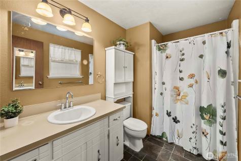 422 142nd Street Ct S Tacoma WA 98444
