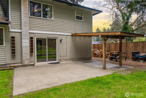 422 142nd Street Ct S Tacoma WA 98444