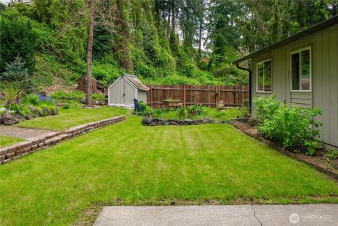 422 142nd Street Ct S Tacoma WA 98444