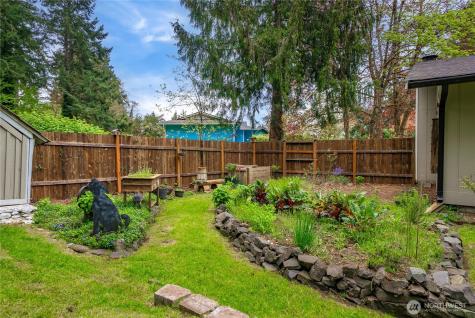 422 142nd Street Ct S Tacoma WA 98444