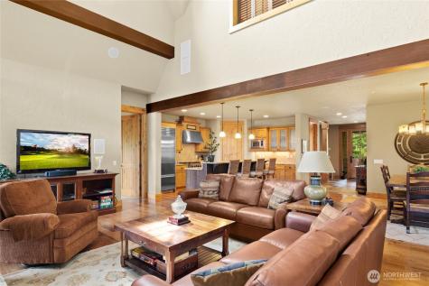 80 Queens Loop Cle Elum WA 98922