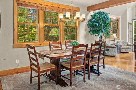 80 Queens Loop Cle Elum WA 98922