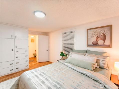 6513 Spencer Lane Clinton WA 98236
