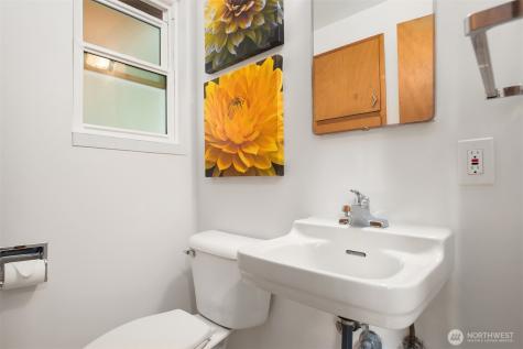 119 201st Street Shoreline WA 98133