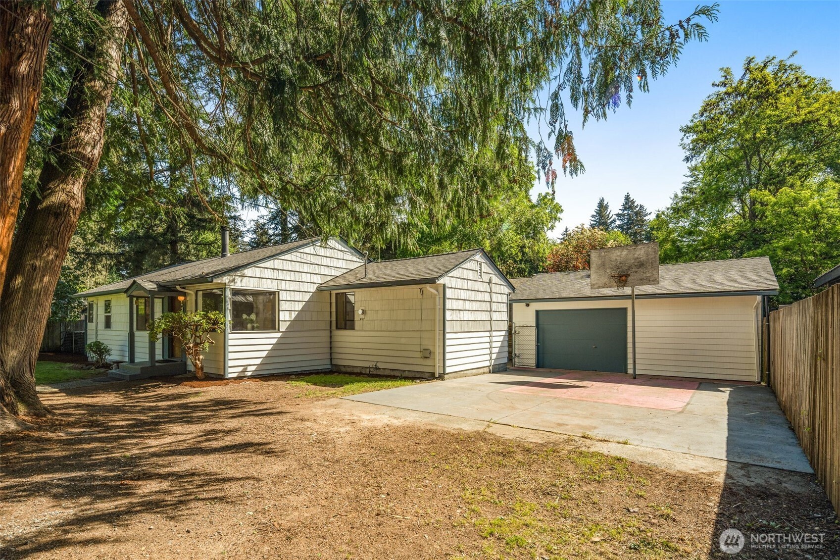 13718 27th Ave NE Seattle WA 98125
