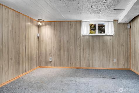 2719 Nob Hill Avenue N Seattle WA 98109