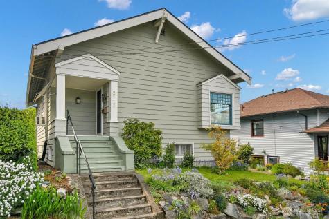 2719 Nob Hill Avenue N Seattle WA 98109
