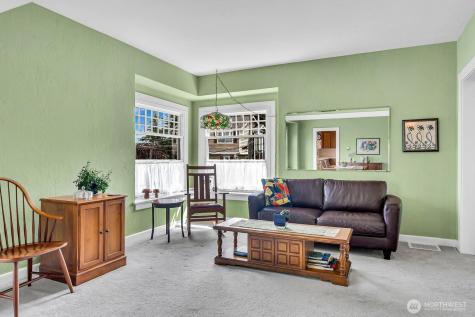 2719 Nob Hill Avenue N Seattle WA 98109