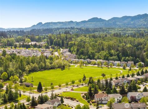 932 Clearwater Court Mount Vernon WA 98273