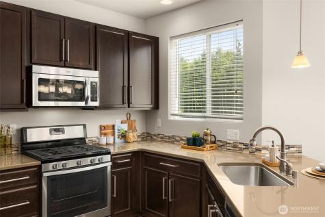 932 Clearwater Court Mount Vernon WA 98273