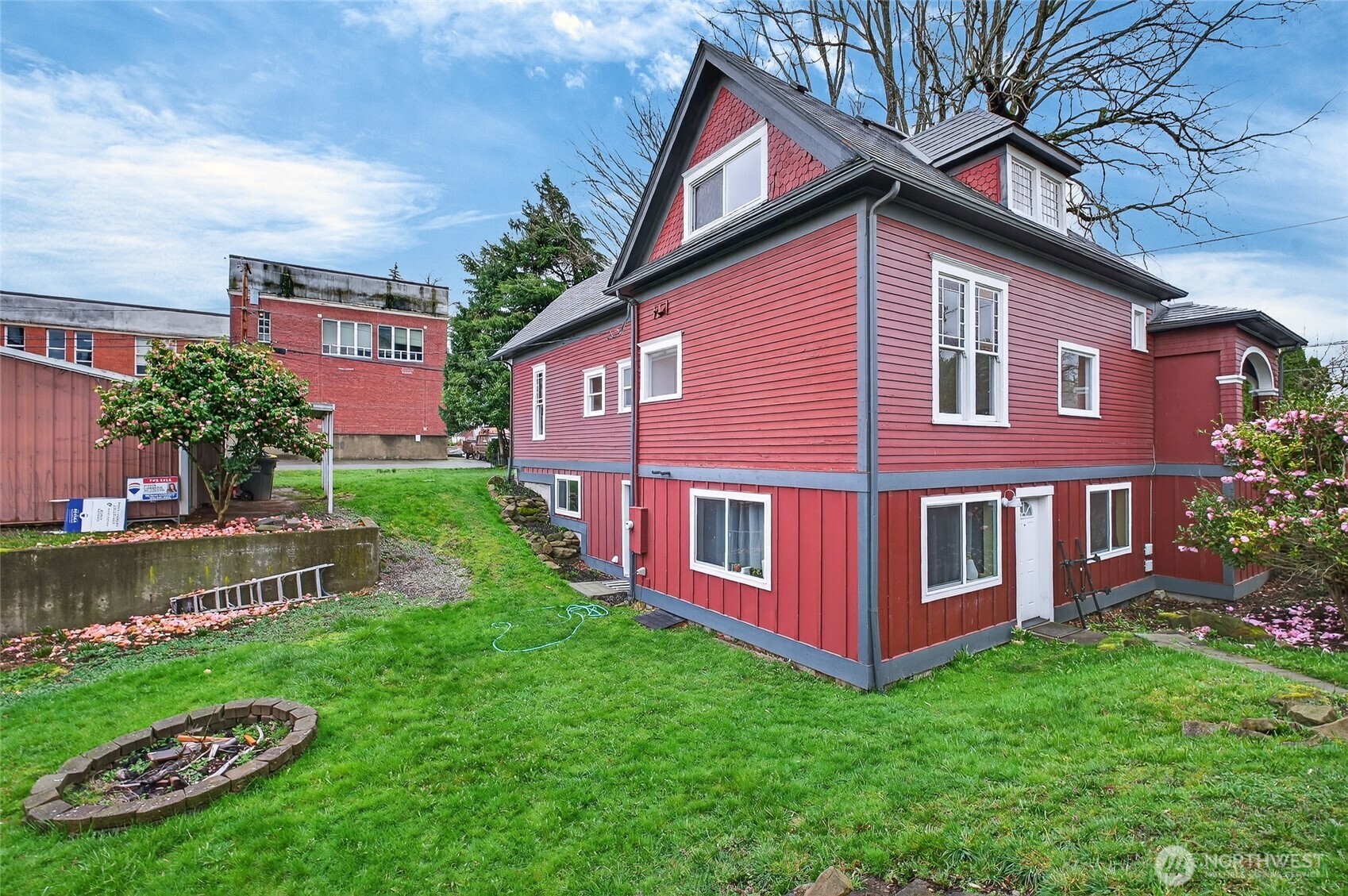 1800 J Street Bellingham WA 98225