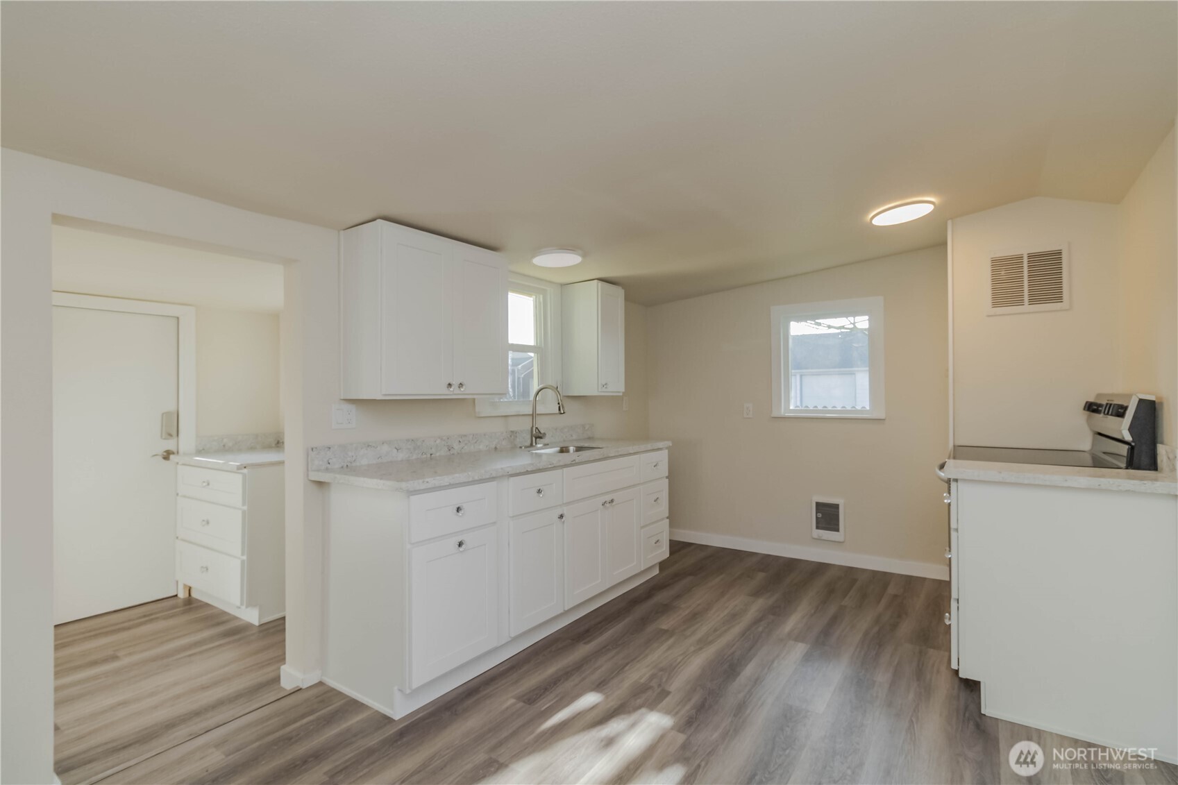 6645 S Oakes Street Tacoma WA 98409