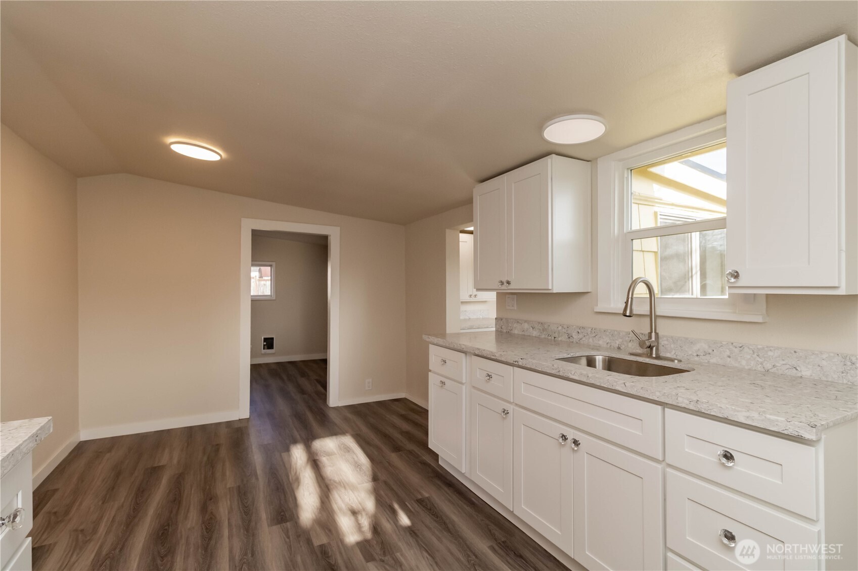 6645 S Oakes Street Tacoma WA 98409