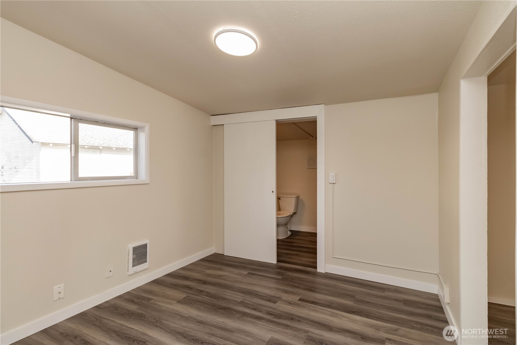6645 S Oakes Street Tacoma WA 98409