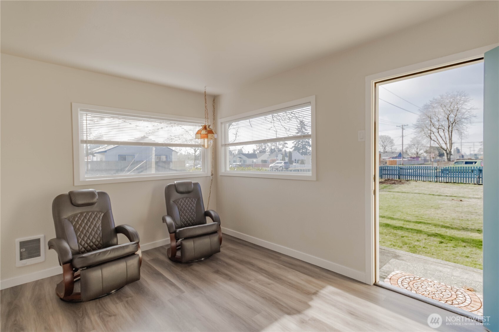 6645 S Oakes Street Tacoma WA 98409