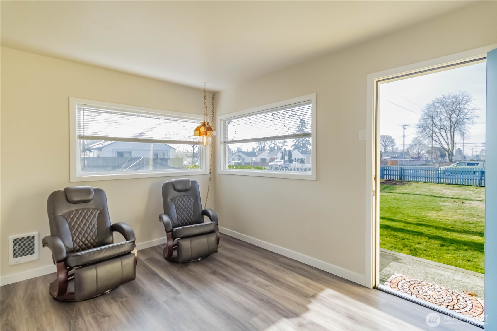 6645 S Oakes Street Tacoma WA 98409