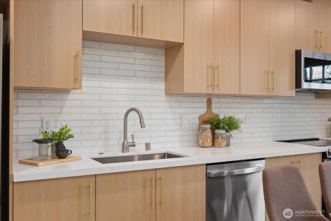 830 S Sullivan Street Seattle WA 98108