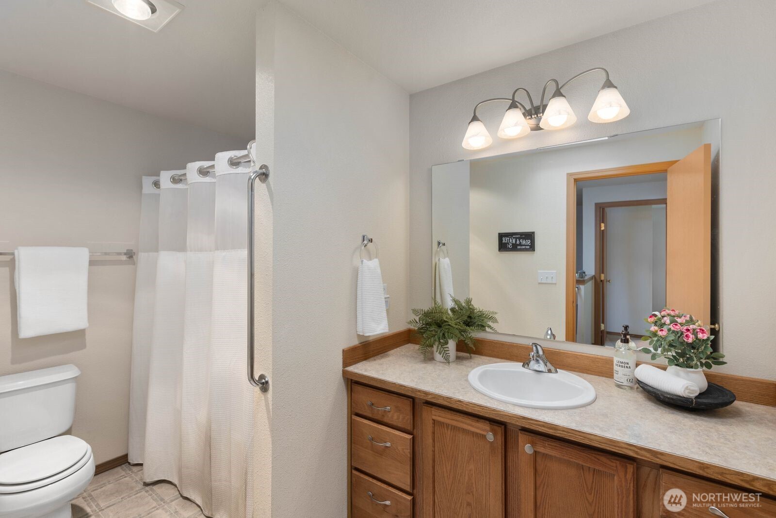 1790 SE Crescent Drive Shelton WA 98584