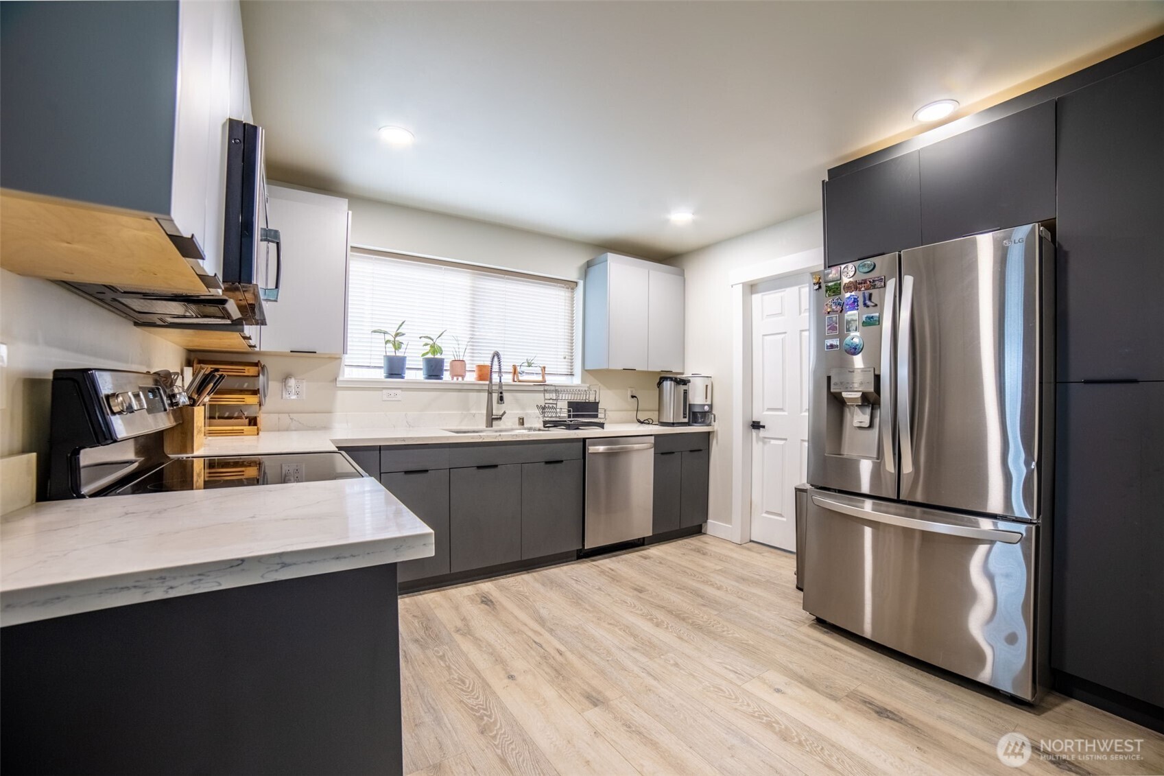 3004 W Marine View Drive Everett WA 98201