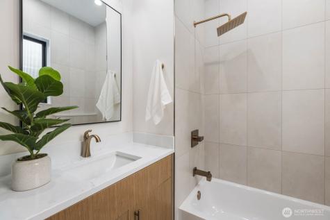 1207 145th Avenue SE Bellevue WA 98007