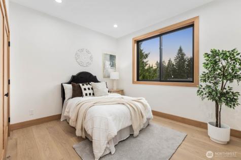 1207 145th Avenue SE Bellevue WA 98007